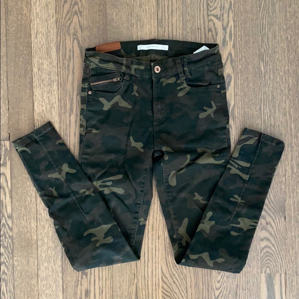 Zara Camouflage Trafaluc Denim Wear Size 2